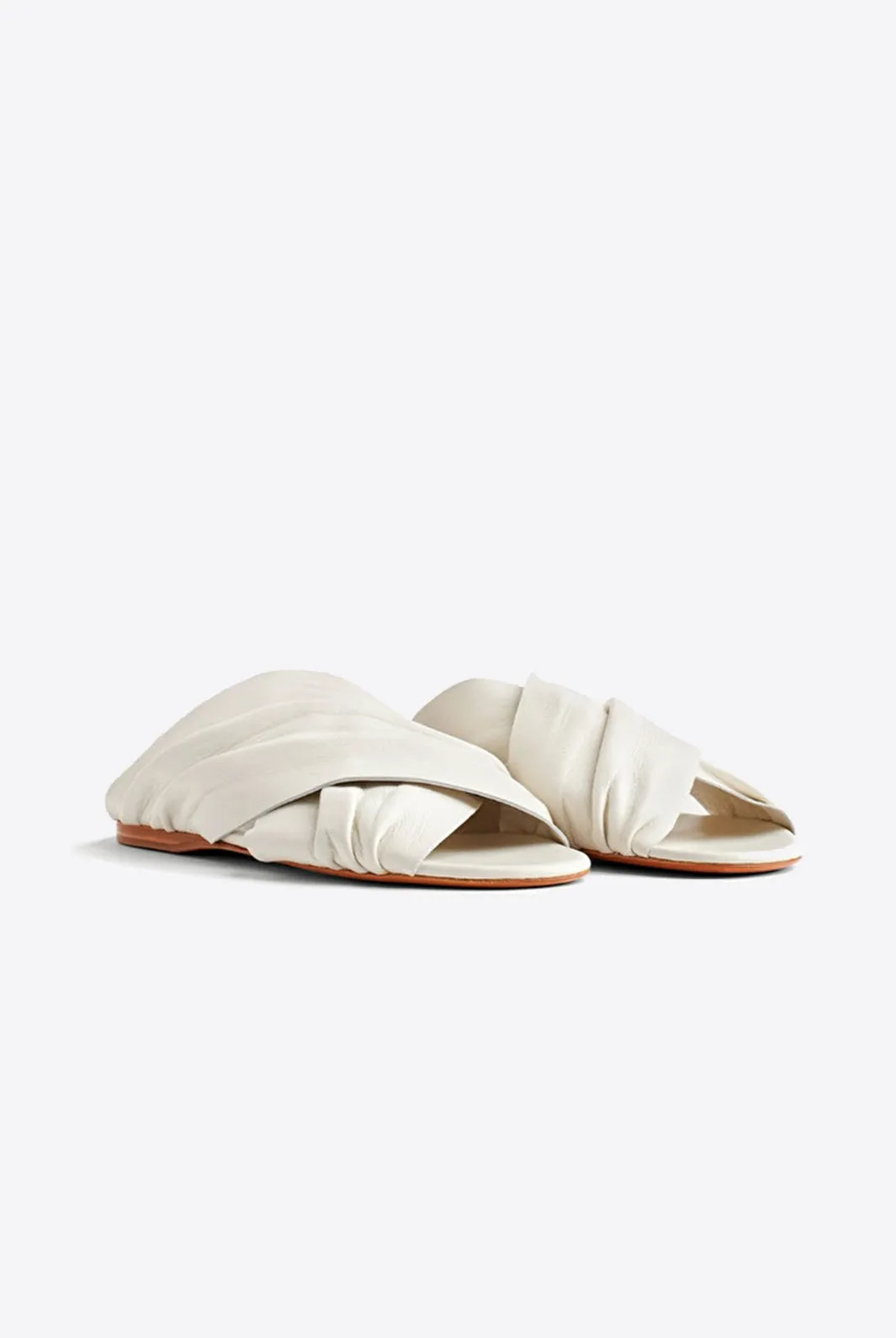 Sandal with crossover front in nappa